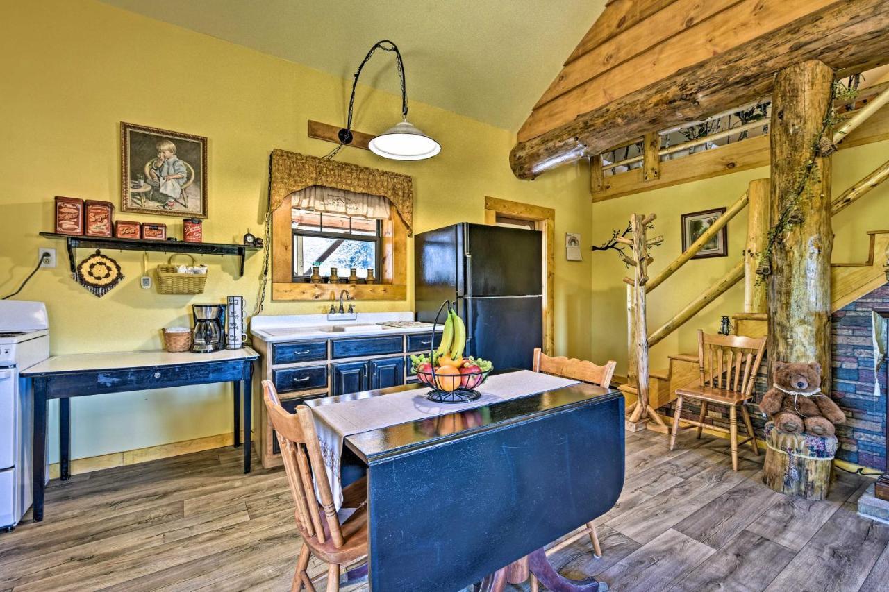Honey House Cabin - A Quiet Countryside Retreat! Nappanee Exterior photo