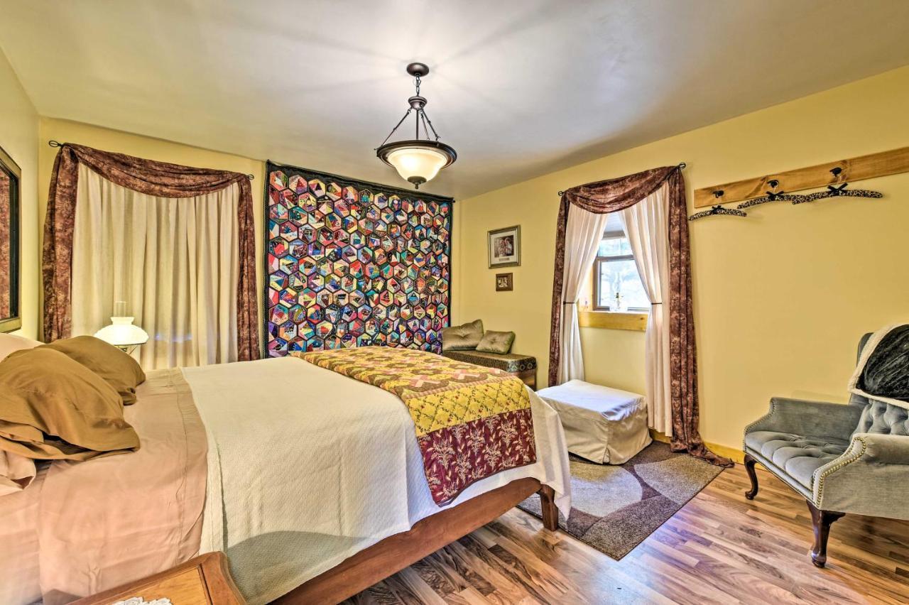 Honey House Cabin - A Quiet Countryside Retreat! Nappanee Exterior photo